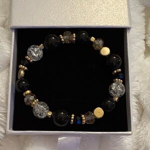 Elegant Black and Gold Beaded Bracelet stretchy by KkBrazil new in gift box